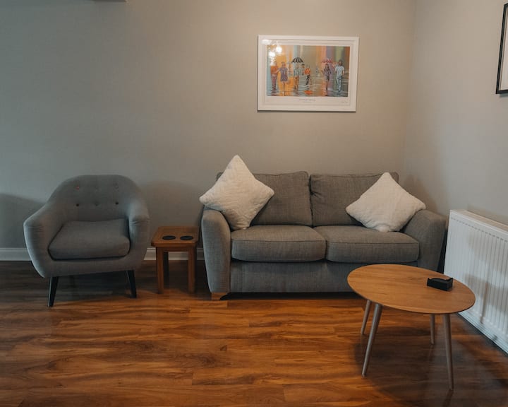 Anchors Retreat, A Charming Character Apartment - Ayr, UK