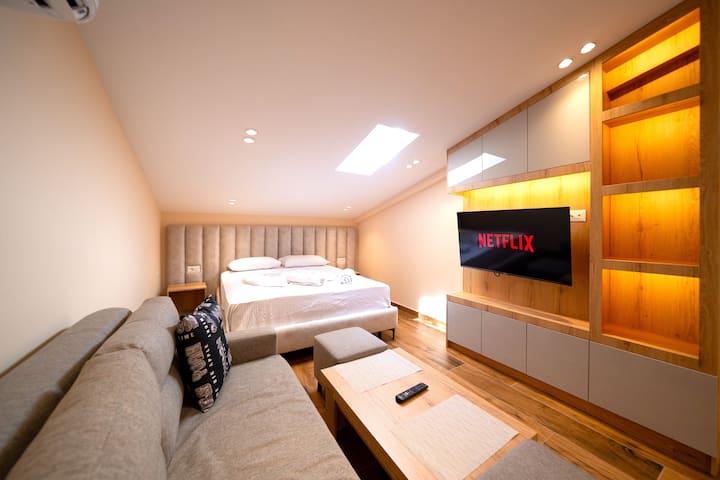 Modern Studio Apartment In Tirana - Tirana