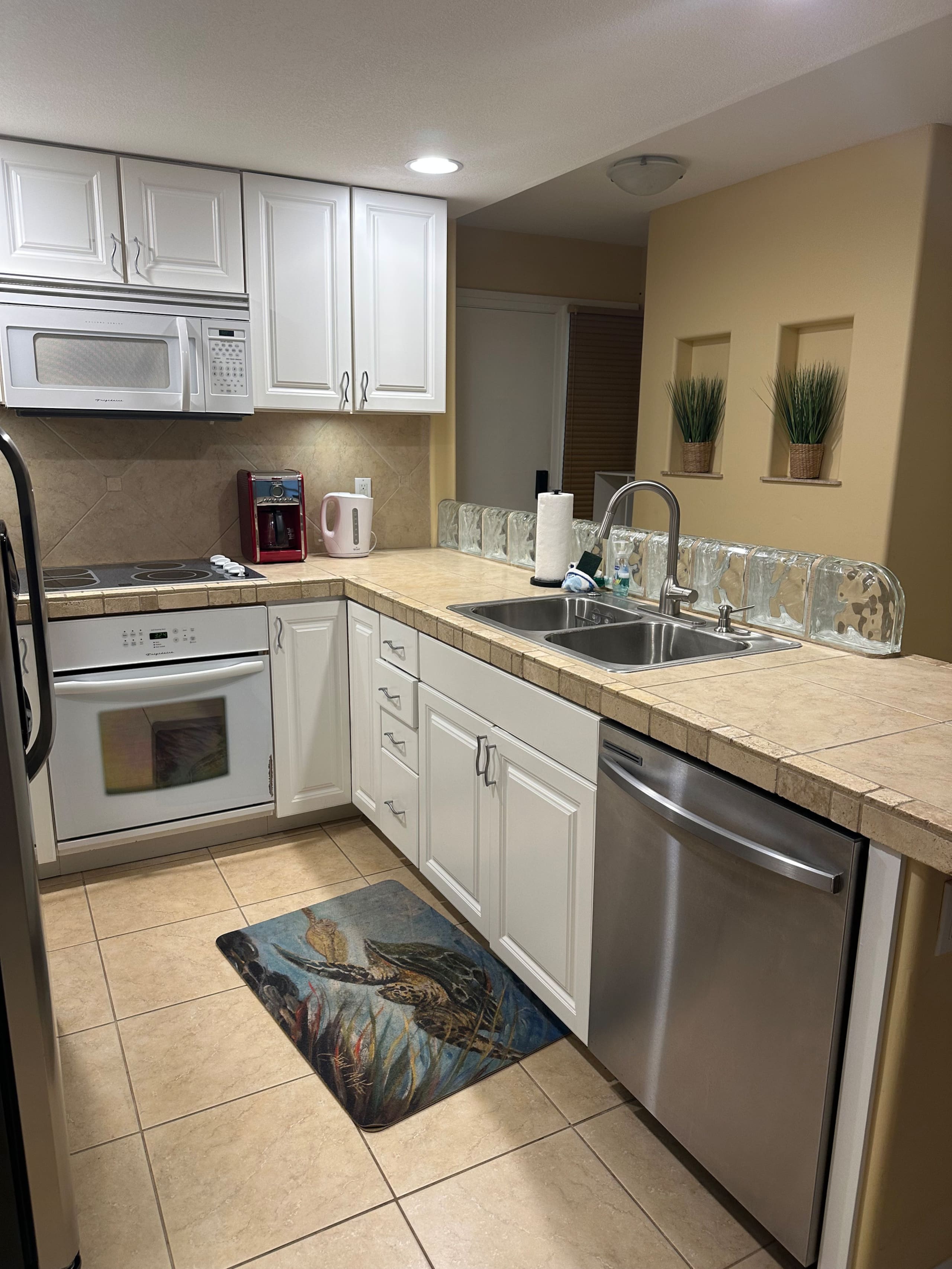 Condo in Wailuku · ★4.73 · 1 bedroom · 1 bed · 1 bath - Image 7