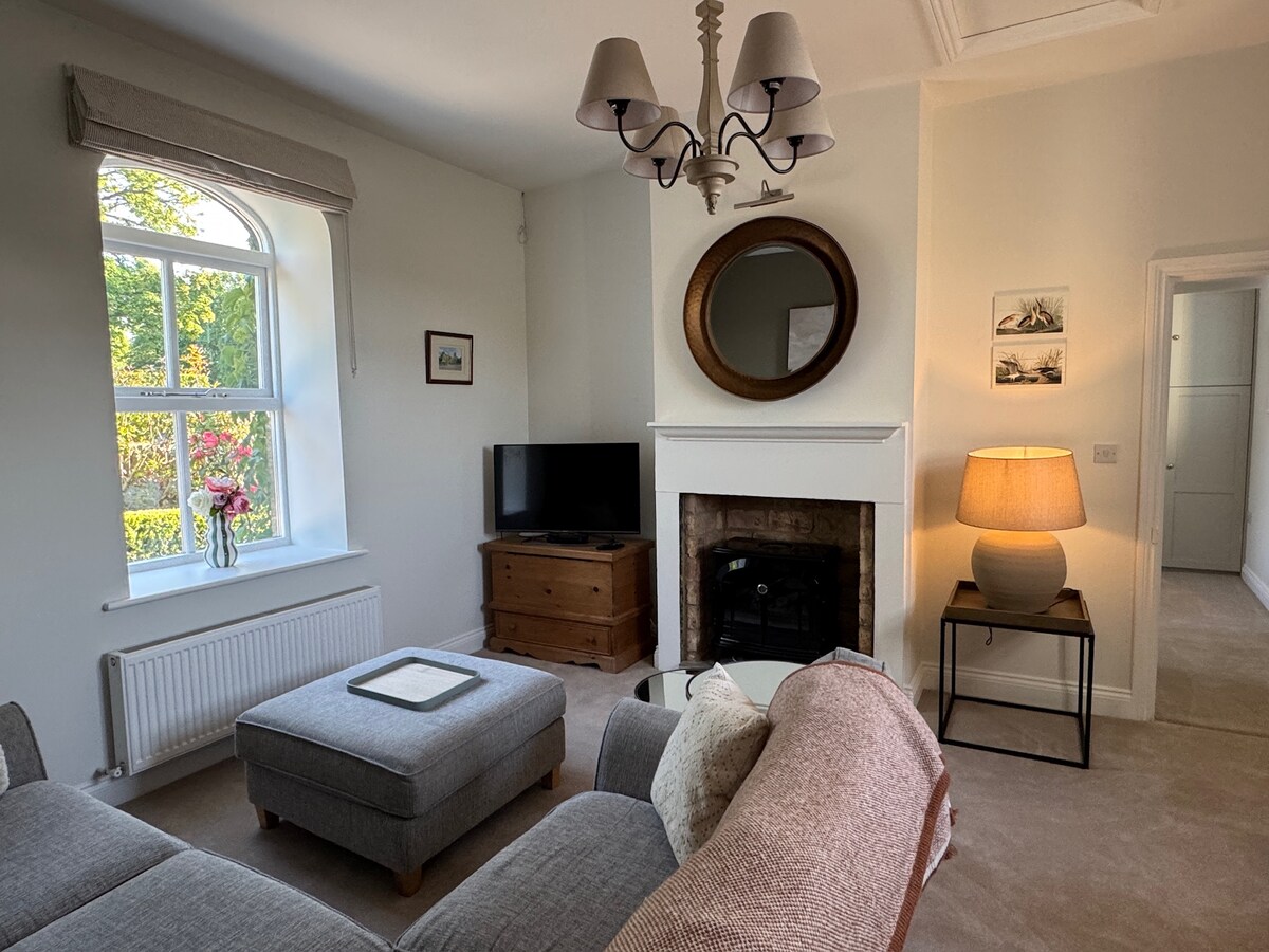 Top performing Airbnb: Boutique Cottage nr Country Inns in Kirkburton