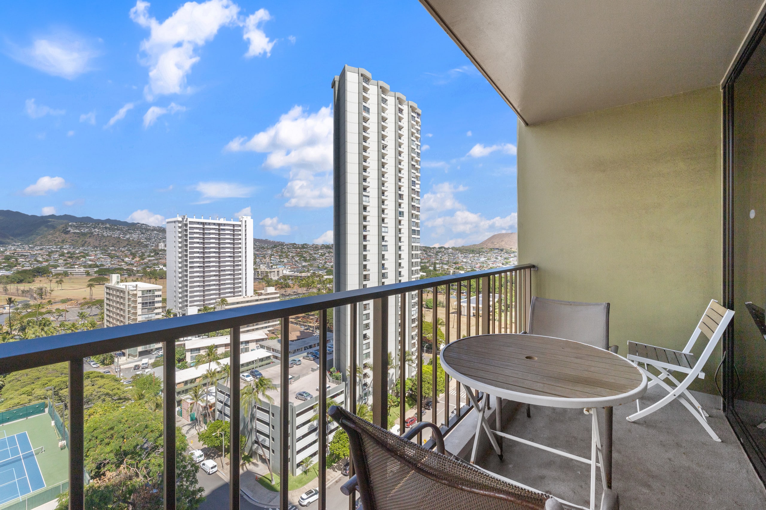 Hotel in Honolulu · ★4.75 · 1 bedroom · 1 bed · 1 private bath - Image 15