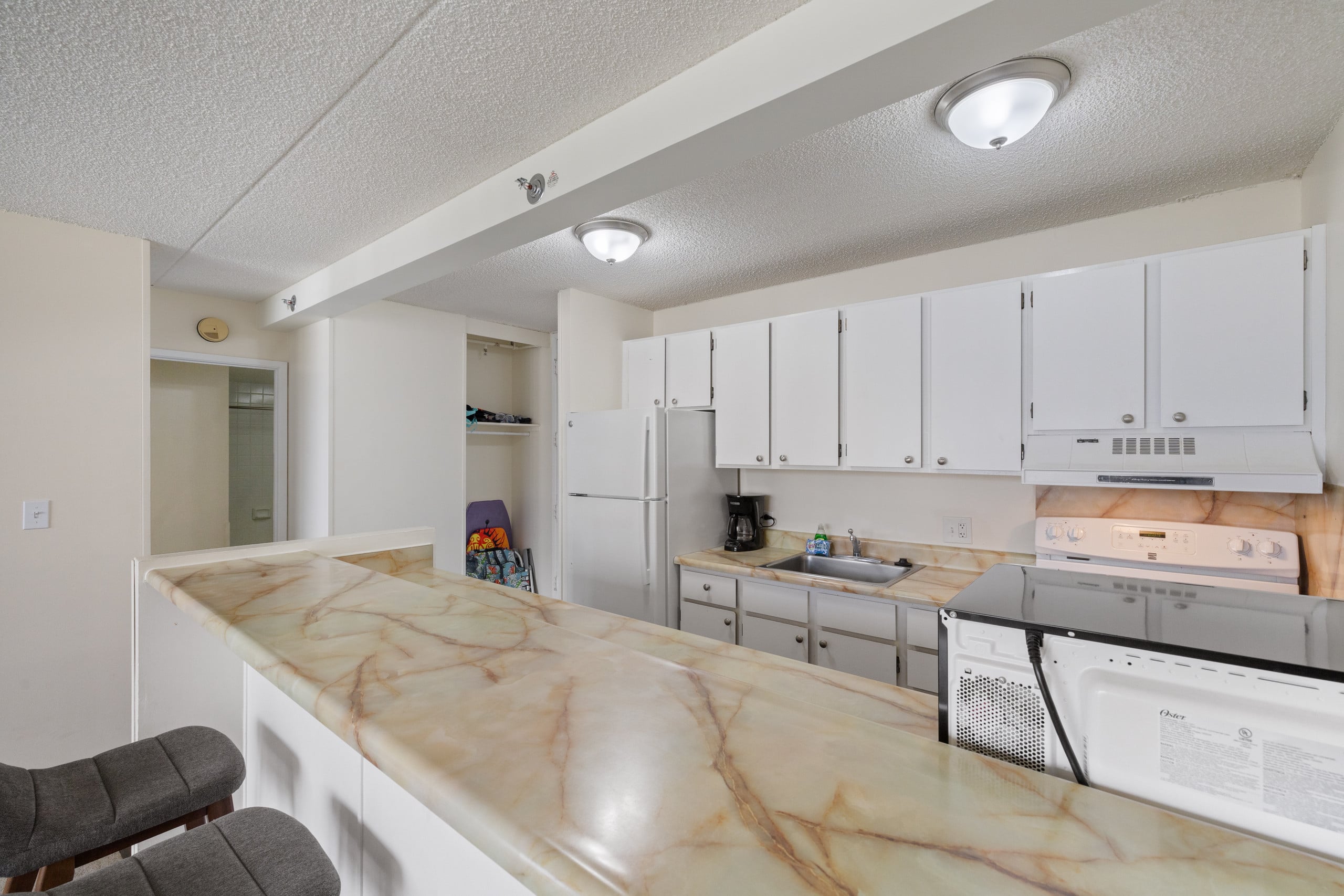 Hotel in Honolulu · ★4.75 · 1 bedroom · 1 bed · 1 private bath - Image 8