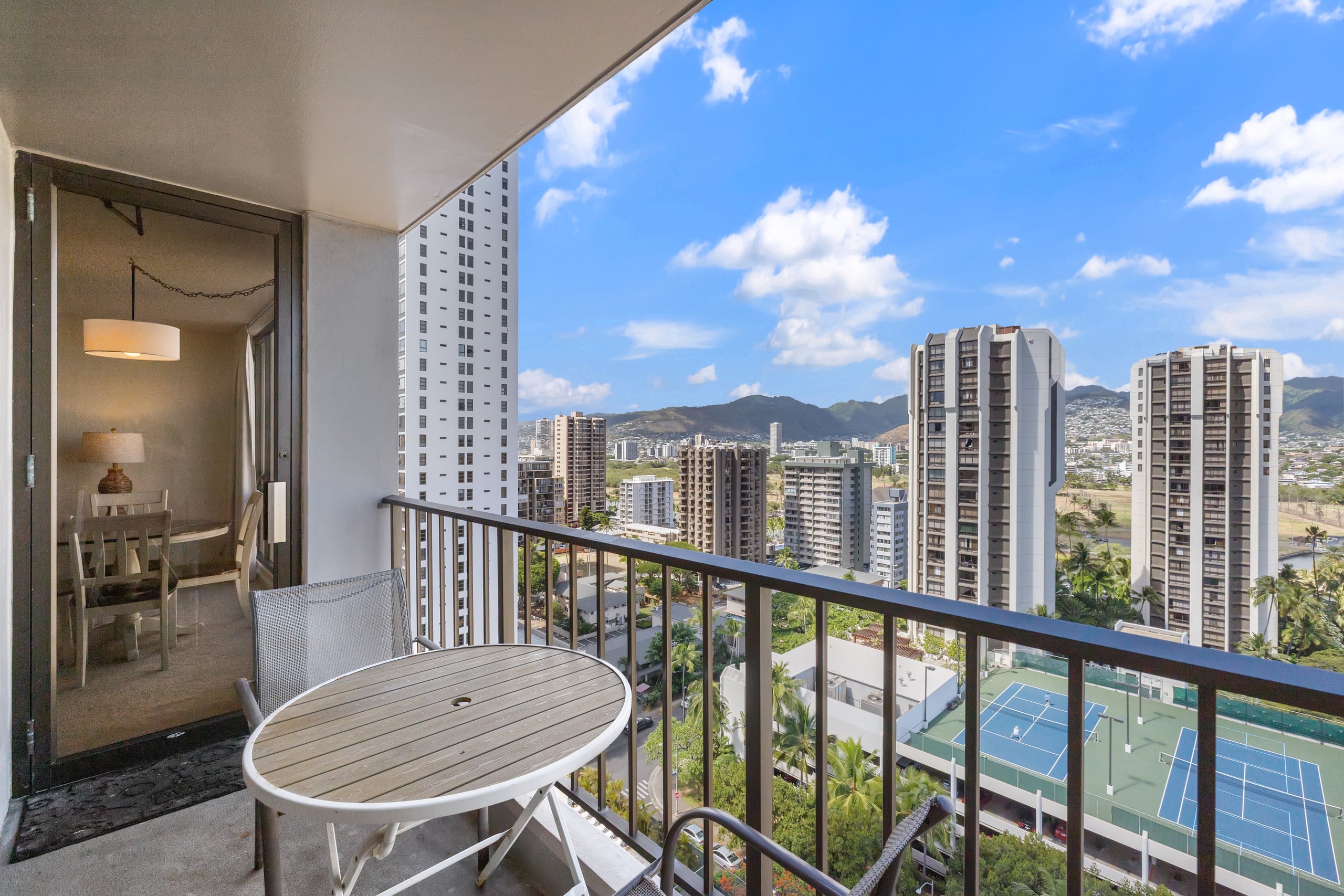Hotel in Honolulu · ★4.75 · 1 bedroom · 1 bed · 1 private bath - Image 16