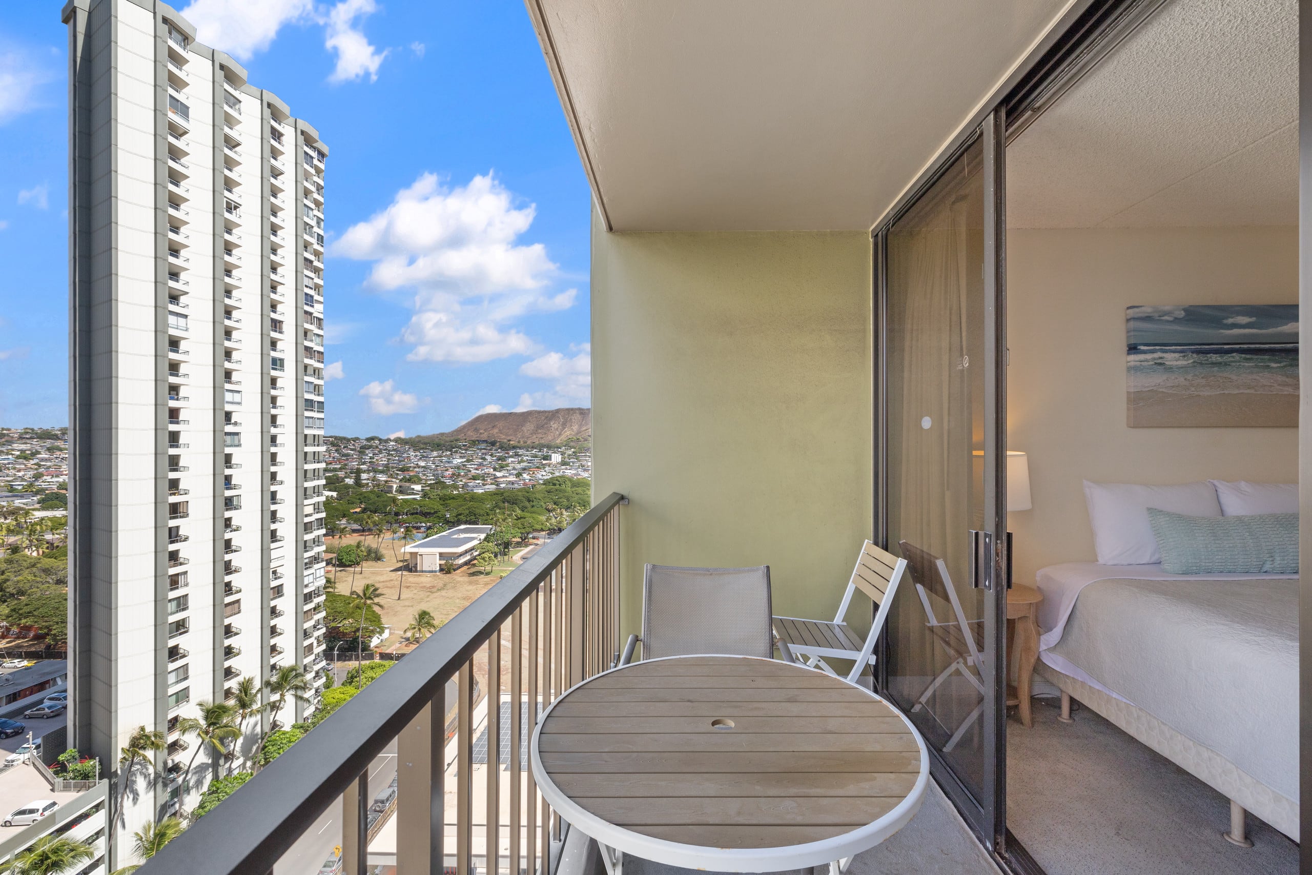 Hotel in Honolulu · ★4.75 · 1 bedroom · 1 bed · 1 private bath - Image 14