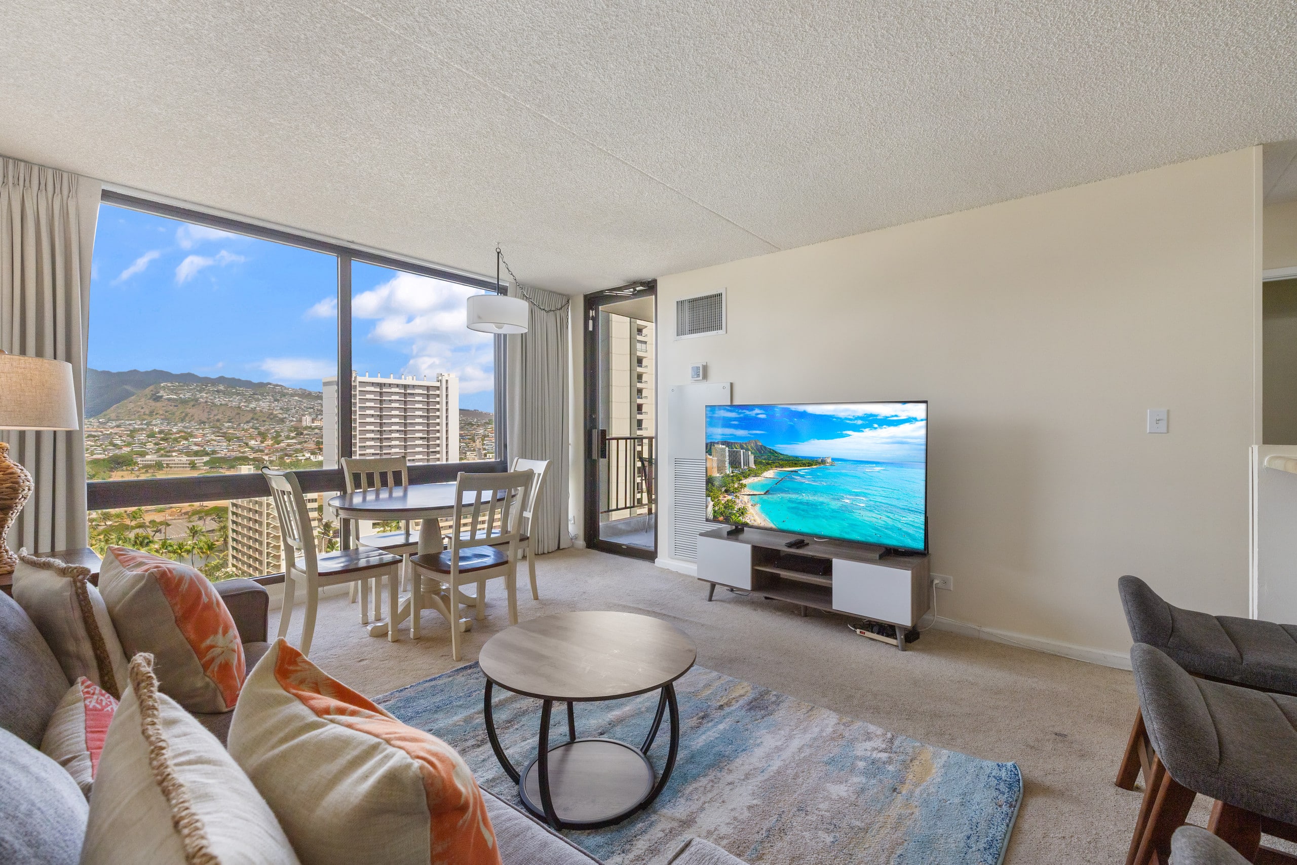 Hotel in Honolulu · ★4.75 · 1 bedroom · 1 bed · 1 private bath - Image 7