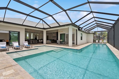 Huge Pool, Gulf Coast Luxury, Peace & Quiet, Bikes