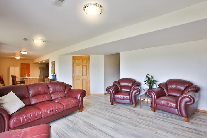 Farmstay! Central & Beautiful - Broomfield, CO