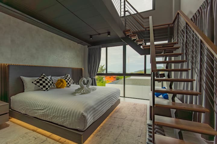 Дуплексна спалня с допълнителна зона за спане на горния етаж (свързва се с дневната на 3-ия етаж)