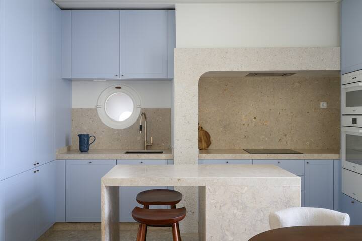 Chic Alfama Stay /2 bedrooms & 1 bathroom gallery image 5