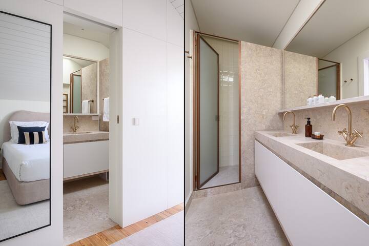 Elegant Alfama Stay / 3 bedrooms & 3 bathrooms gallery image 5