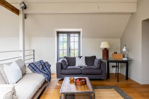 Successful Airbnb property: Spacious seaside family home by Brancaster beach in Brancaster