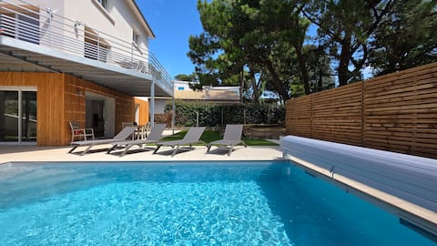 Villa 220 m² 14 pers piscine jardin parking