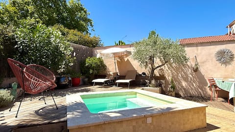 Family home with private pool, summer garden