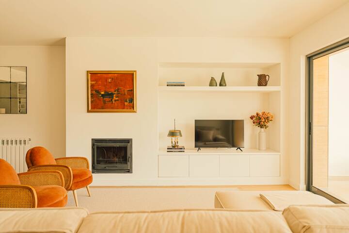 Swimming Pool & Garage – Deluxe 3 BDR Apartment gallery image 5