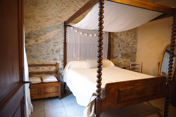 غرفة النوم 2