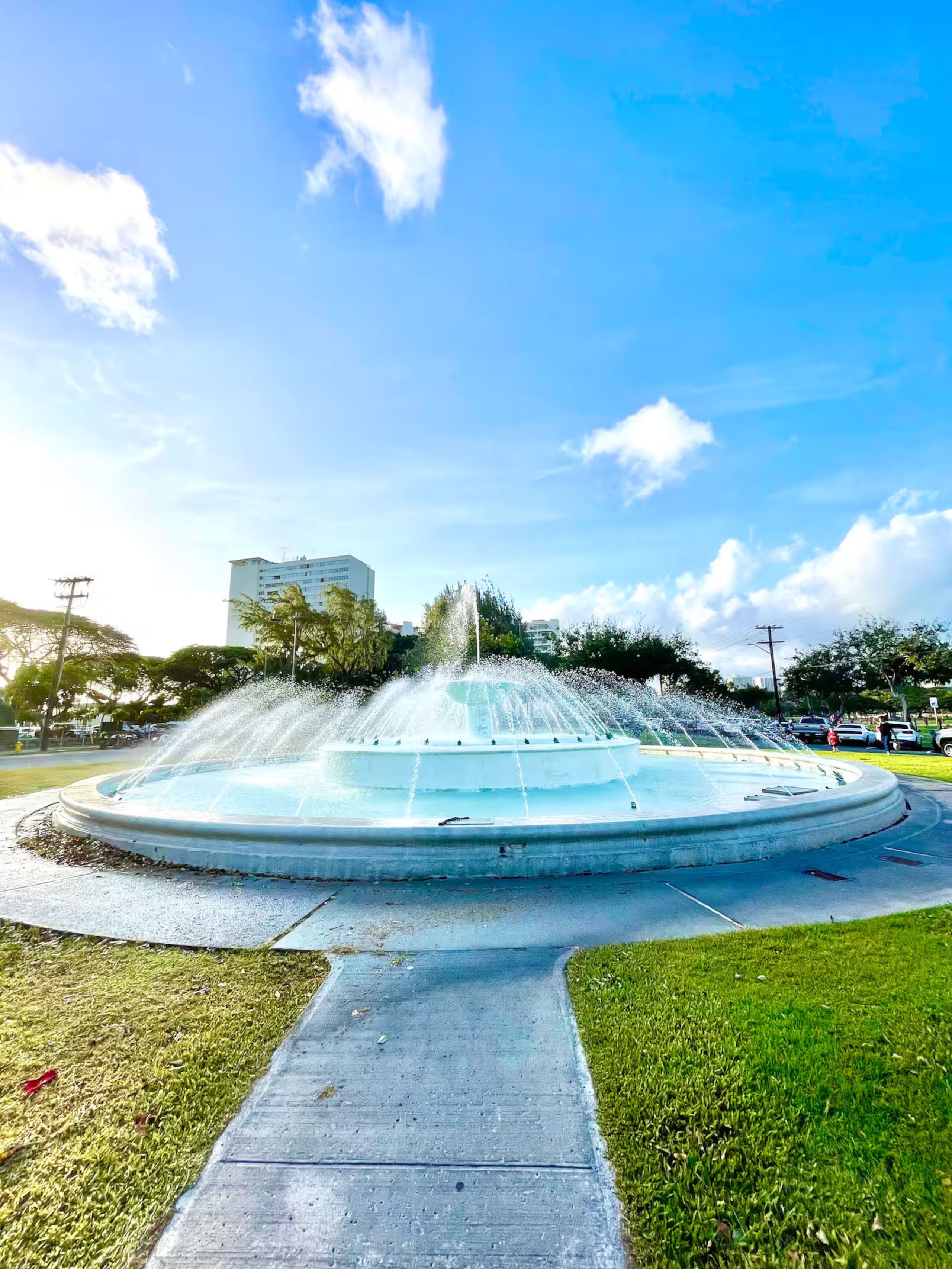 Condo in Honolulu · ★4.94 · Studio · 2 beds · 1 bath - Image 27