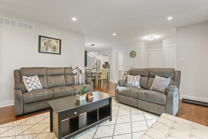 Humble: 5 Bd/4ba - Downers Grove, IL
