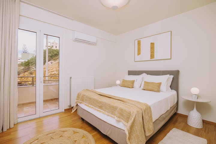 Спалня с двойно легло