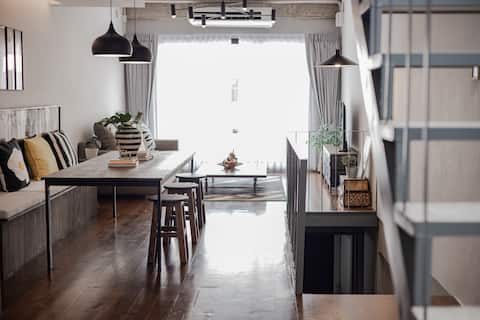 Designer Townhouse|3BR/4BA|near BTS+Free pick up