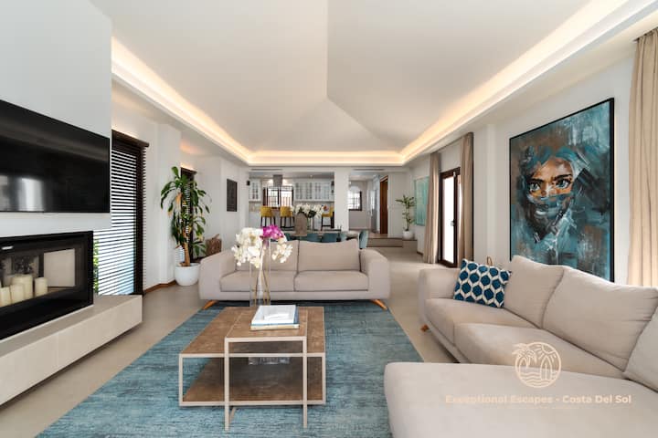 Luxe Polo Villa With Infinity Pool - Sotogrande
