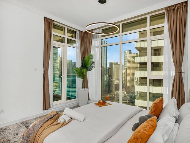 Centric Flat w/ Marina View | Ideal Beach Stay — foto 9