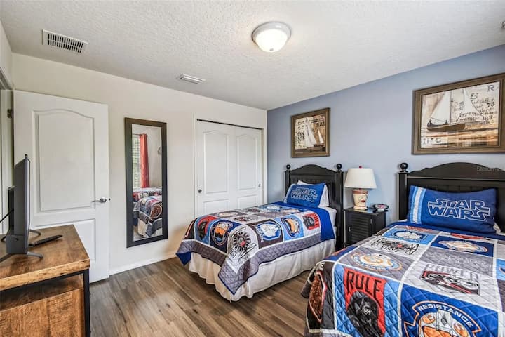 საძინებელი 4