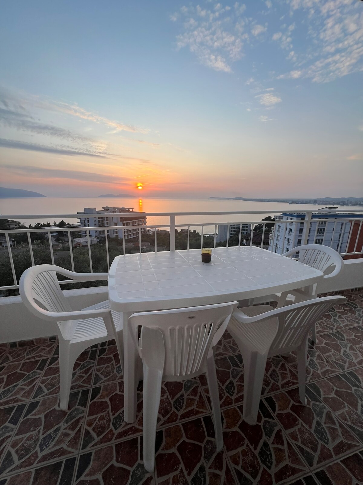 Listing 1445721635936102467