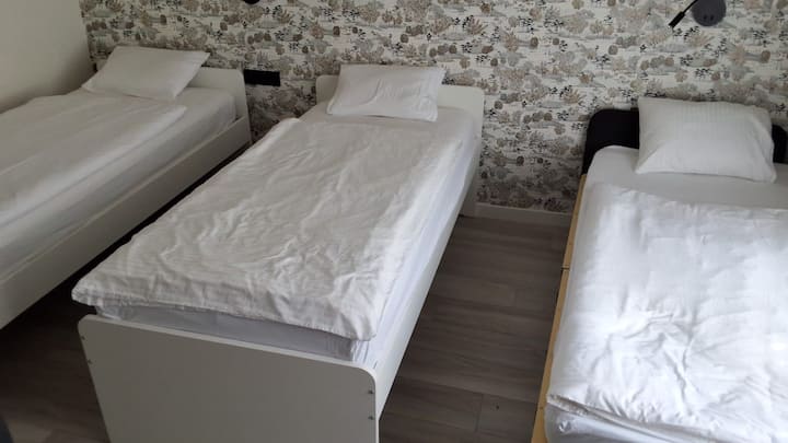 غرفة النوم 2