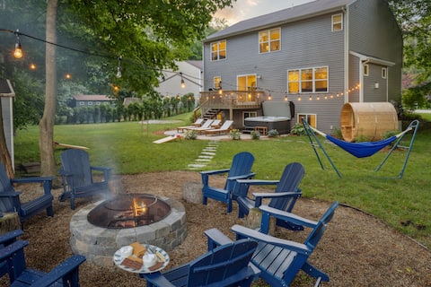 6BR Luxury Family Escape | Hot Tub, Sauna, Firepit