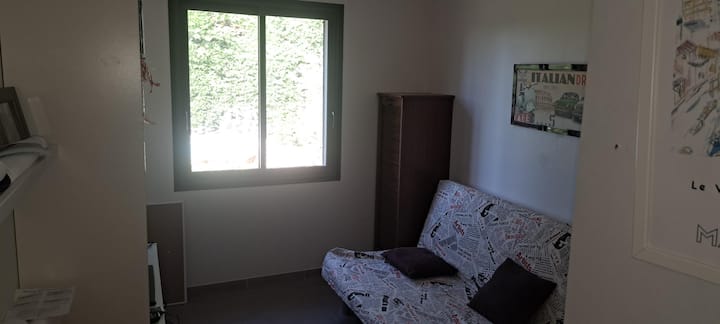 Dhomë gjumi 4