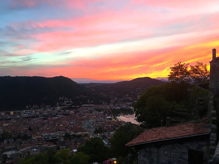 Escapade Romantique · Ancien Monastère · Como - Como