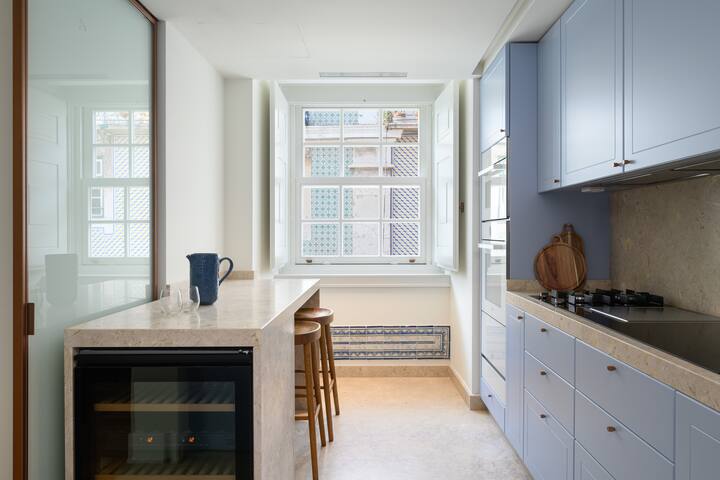 Luxury duplex with terrace & Sea Views gallery image 5