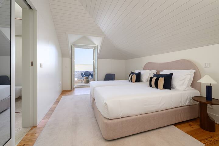 Luxury duplex with terrace & Sea Views gallery image 4