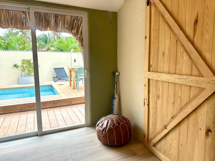 Tropical Apartment W/ Pool | Quiet & Near Beaches - Curaçao