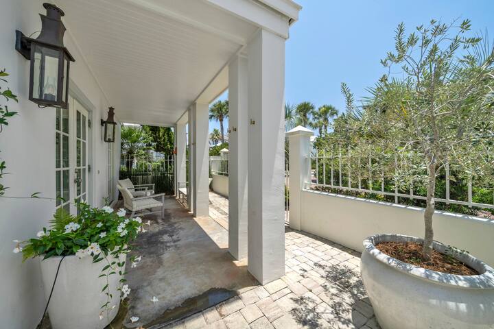 Guest favorite listing in Rosemary Beach