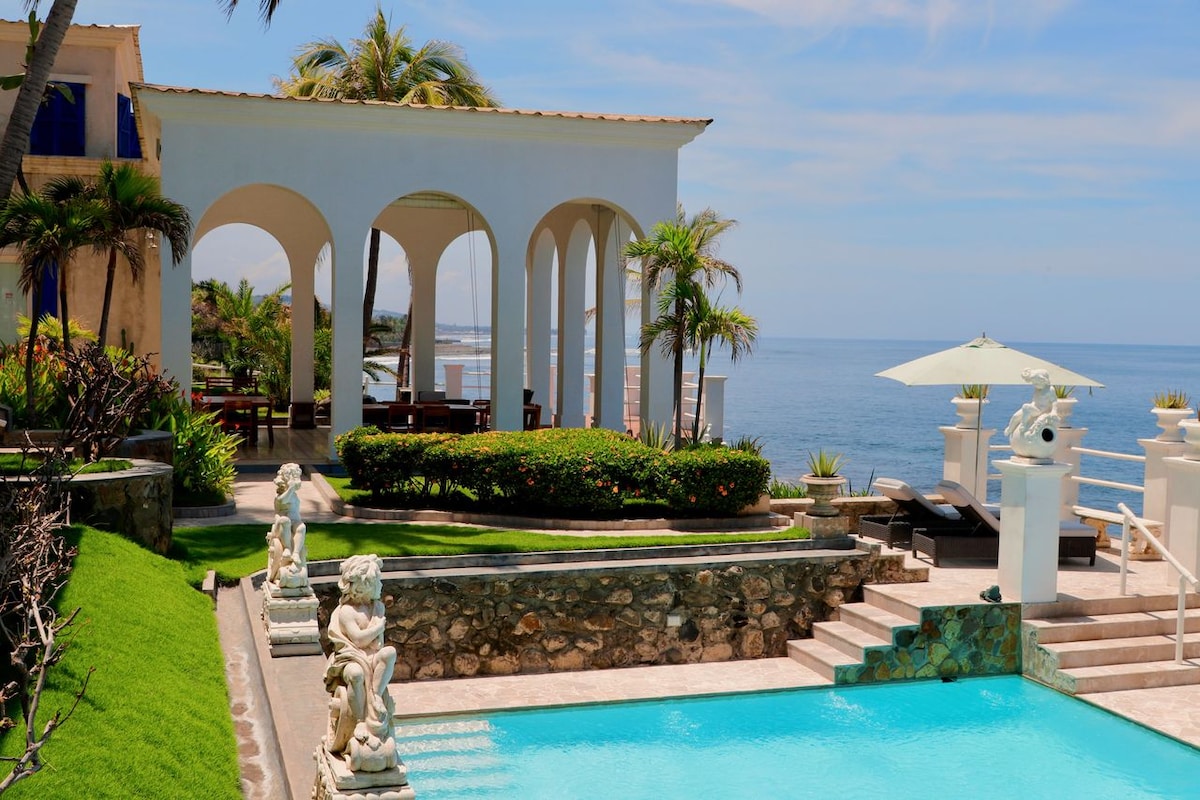 Luxury Oceanfront Suite at Verdaad Mansion - Houses for Rent in El Sunzal,  La Libertad Department, El Salvador - Airbnb