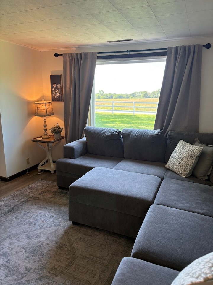 Charming Country Escape - Lyon County, KS