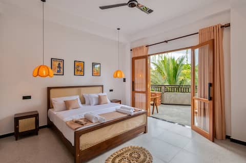 Delightful Double Room with Shared Kitchen