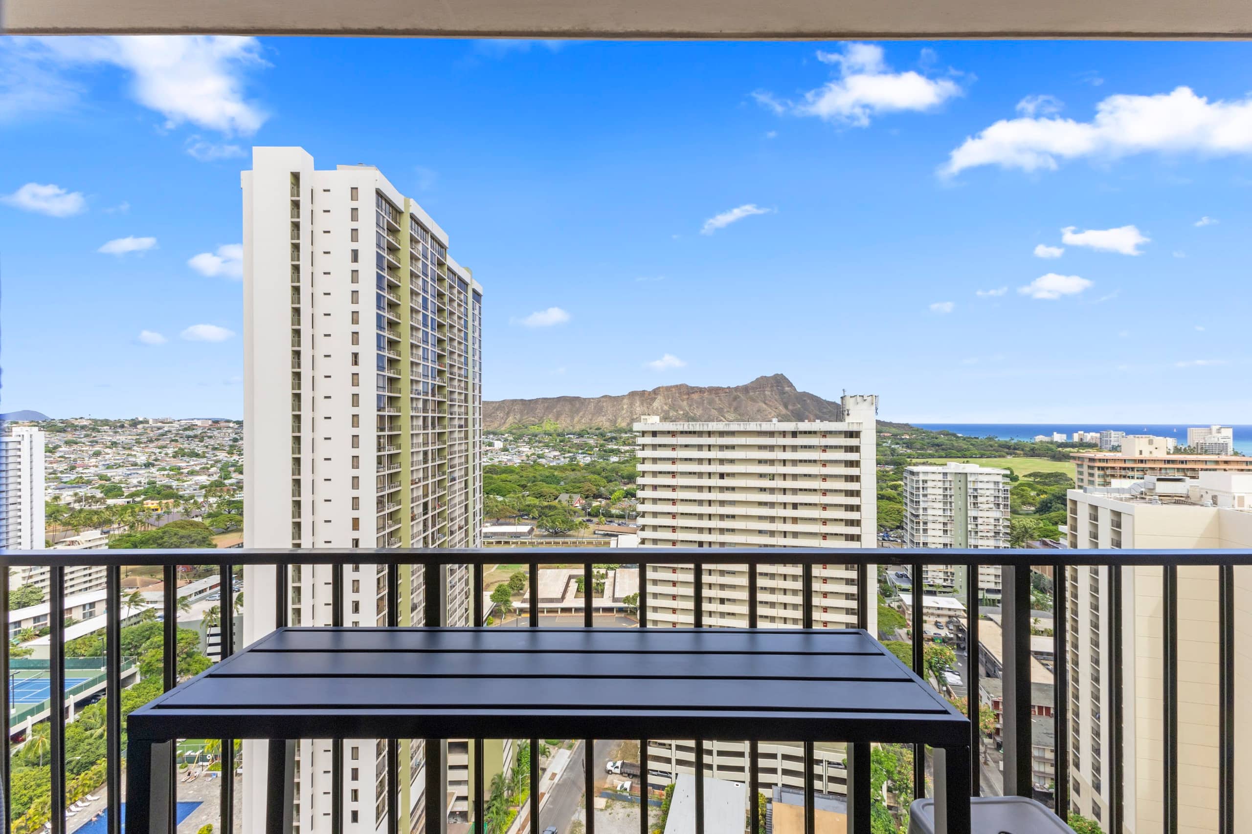 27F-Diamond Head & Ocean-View 1BR Condo w/Parking - Image 38