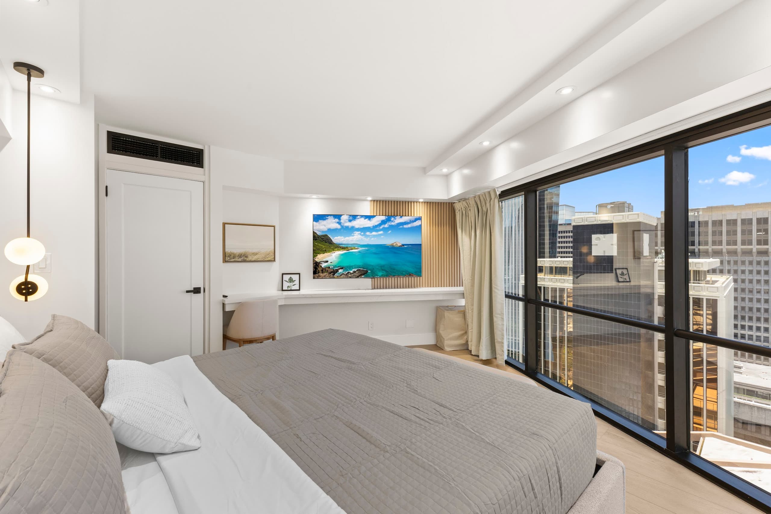 22FL-Financial District-Harbor View-1BR w/Parking - Image 36