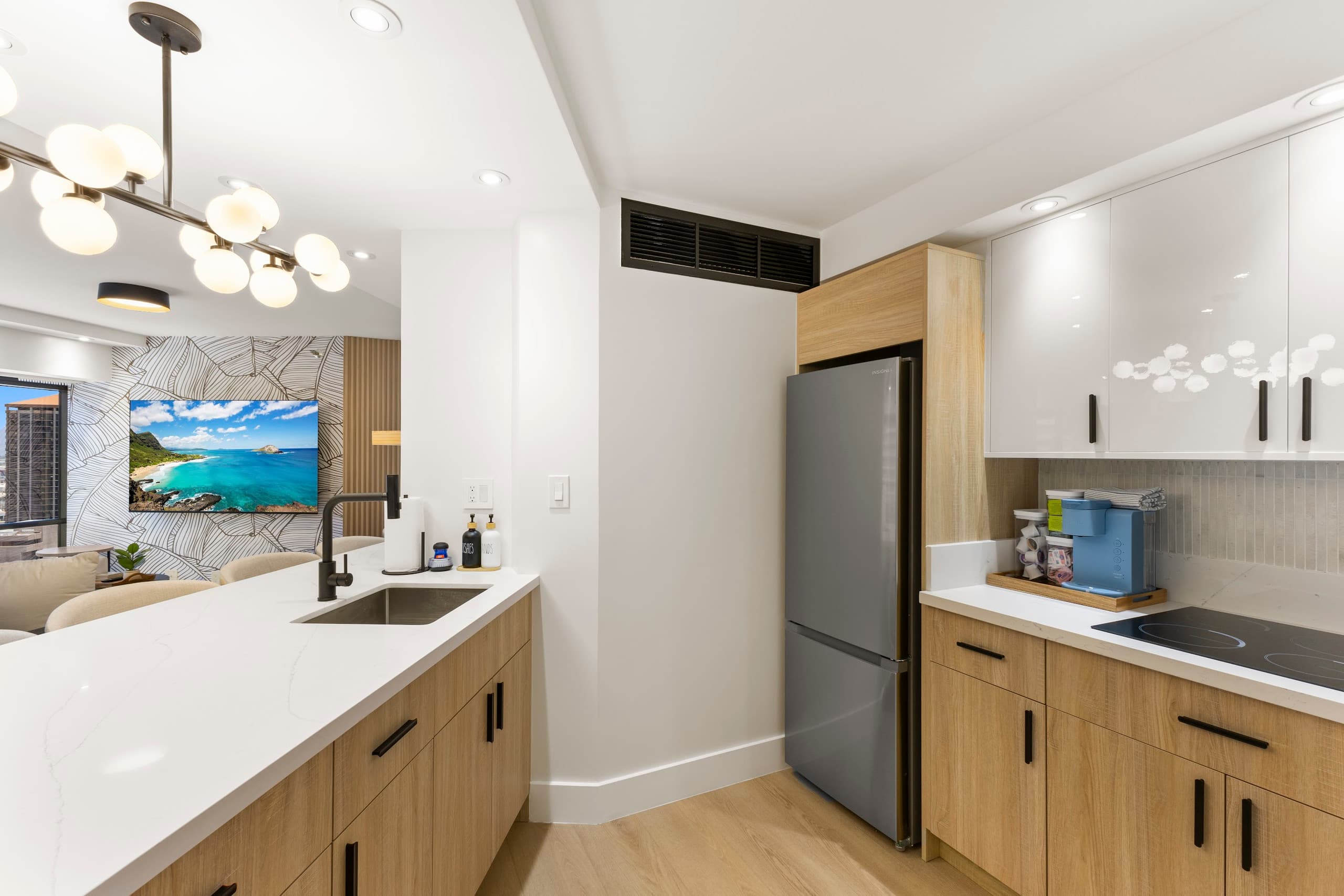 22FL-Financial District-Harbor View-1BR w/Parking - Image 21