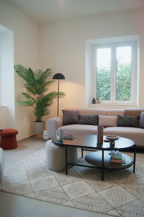 Designer Seafront Stay | 2 Bed