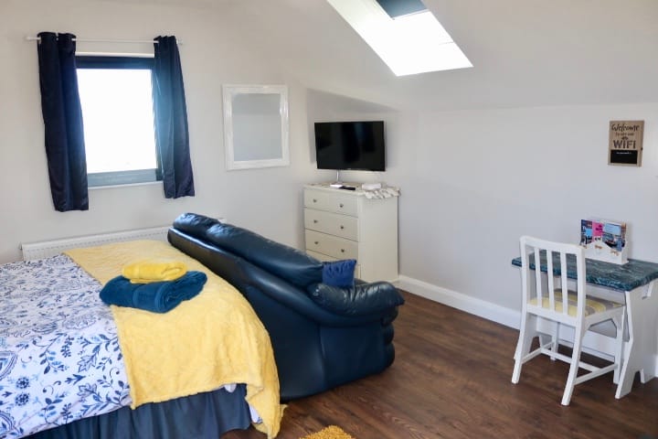 Tranquil Seaview |  Beach Loft - Strangford
