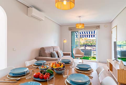 Propiedad de Airbnb exitosa: Solarium, views and pool with beach access en Vera