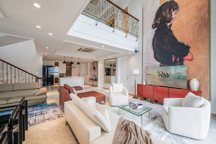 SaigonCharming Luxury Penthouse by Ray/4BR/5*