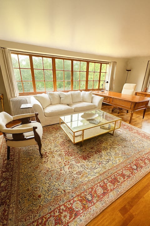 Royal Grand Cottage: Pond + Wildlife + Nature