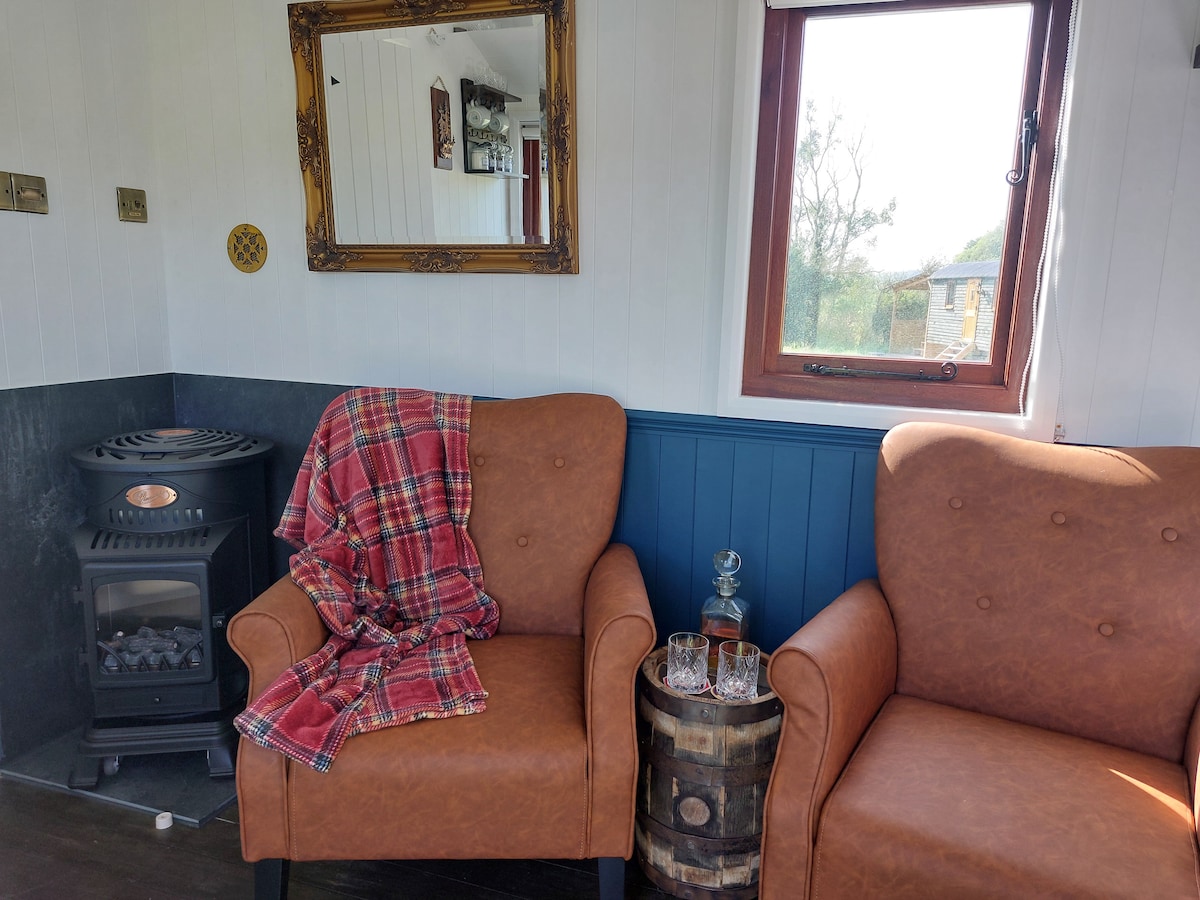 Successful Airbnb property: The Whisky Parlour, Roseberry Retreat in Guisborough