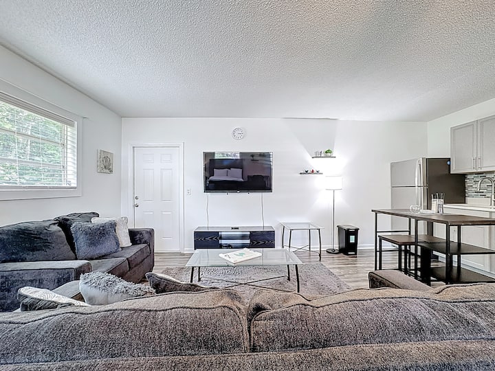 Comfy Farm Studio Stay - Apopka, FL