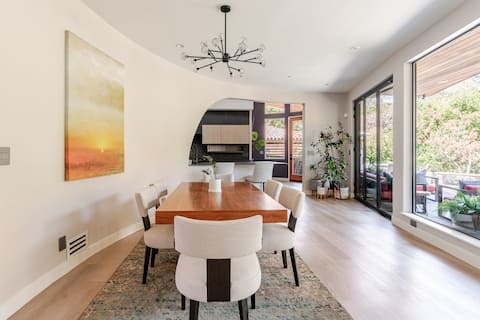 5BR Designer Home w/ SunDeck Near Stanford & 280