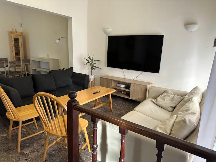 Дом с 4 спальнями в Palermo